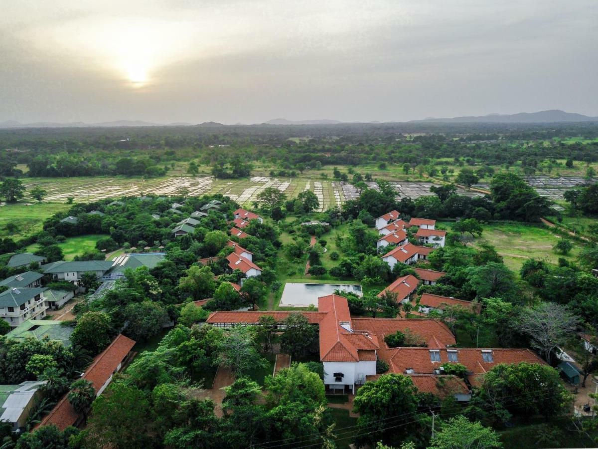 Sigiriyajungles Resort & Spa Extérieur photo